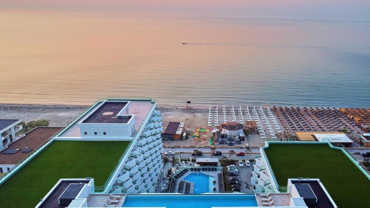 Appartement Perfect Sea View - Infinity Pool&Spa&Ev Friendly à Mamaia Extérieur photo